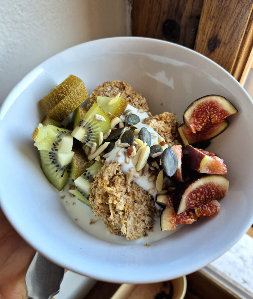Weetabix Bowl With Kiwi Fig Seeds A High Fibre Breakfast